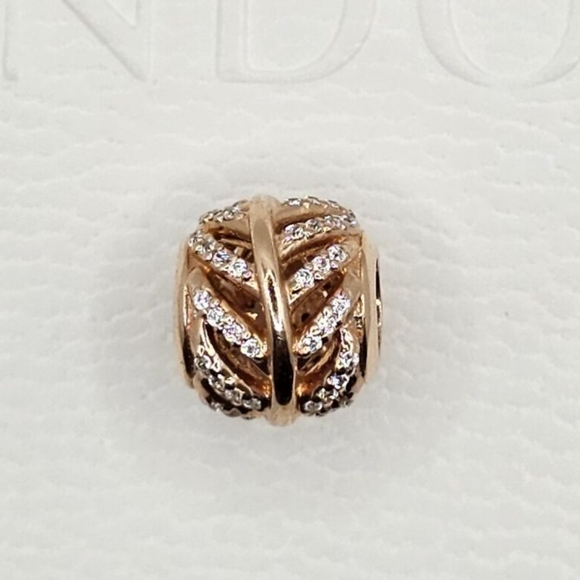 🎁 Authentic Pandora ROSE FEATHER CHARM - Picture 1 of 7